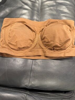 Rhonda Shear Strapless Bandeau Bra in Camel Brown